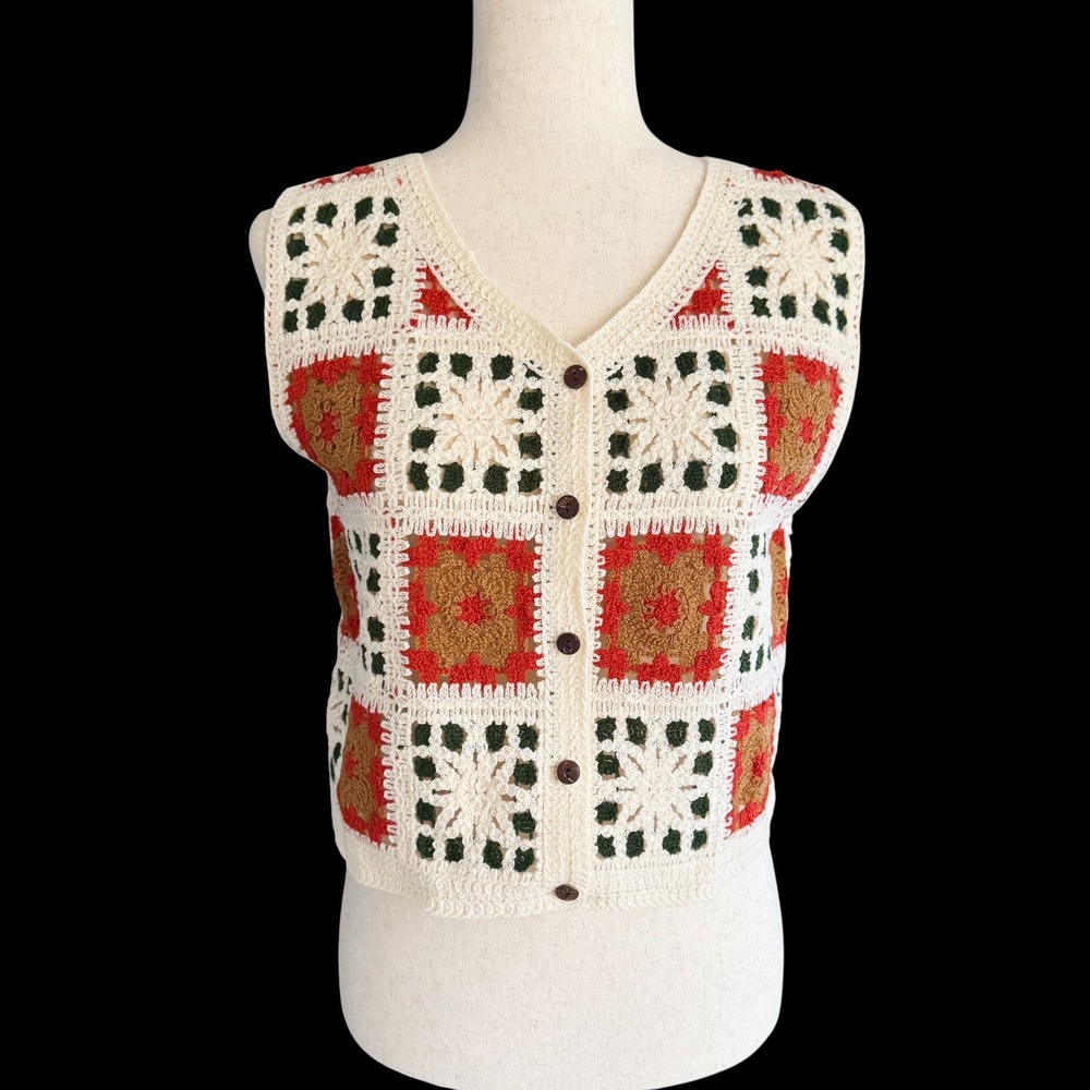 Crochet granny square vest Women's sz 4 6 8 boho cottagecore Grandma Button down